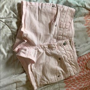 High waisted shorts. Light pink. Size 1